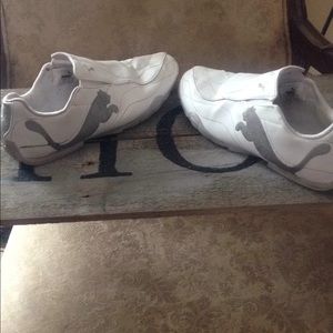 Puma slip on athletic shoes 👠
